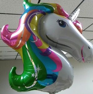 Meet your Posher, Larissa